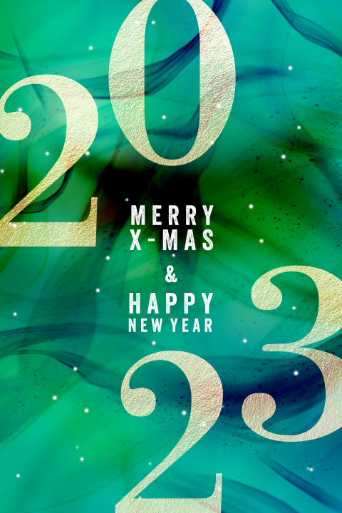 Neujahrskarte mit großer Jahreszahl und grünem Nebelhintergrund