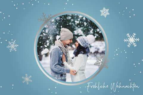 Hübsche Weihnachtskarte mit eisblauem Hintergrund und Foto